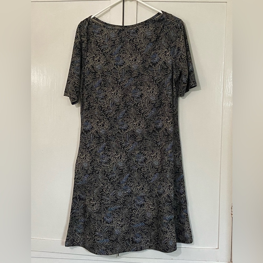 Title nine Black and Silver 3/4 Sleeve Sheath Dress